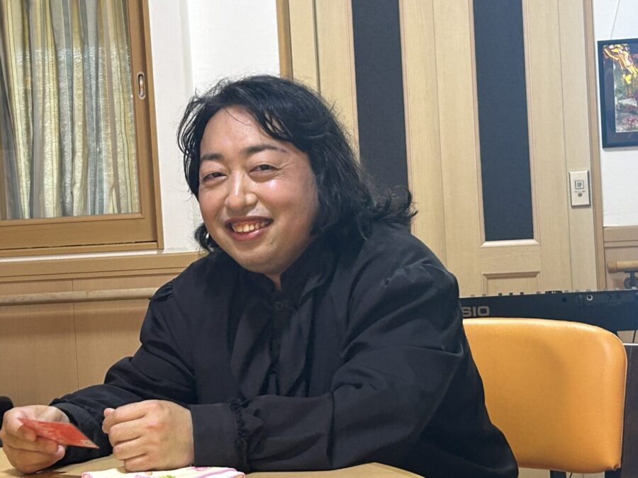 ピアニスト　小塚謙一さん